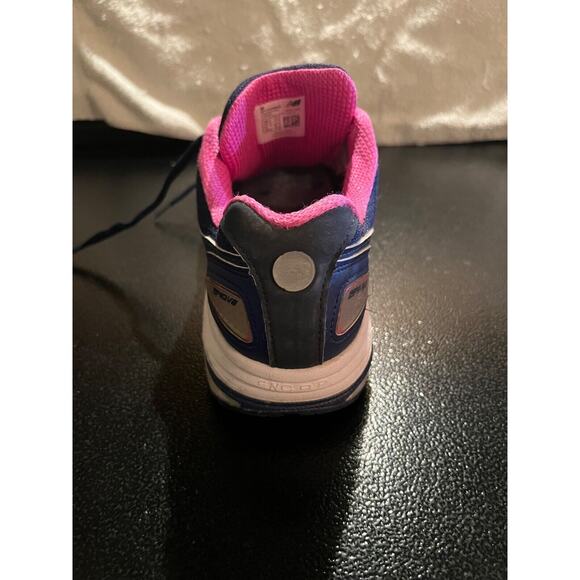 Size 9.5 - New Balance 1540v2 Blue - Picture 13 of 16